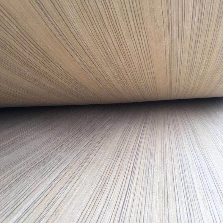 Bezatish uchun ishlab chiqarilgan teak kontrplak