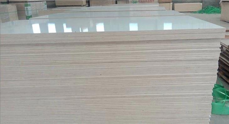 Shkaf eshiklari uchun marmar teksturali 18MM yuqori porloq MDF taxtasi