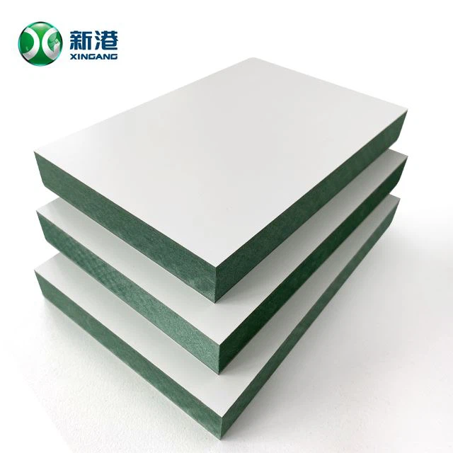 18 mm suv o'tkazmaydigan MDF oq yuzi