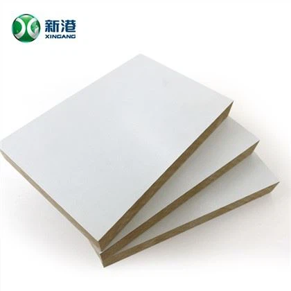 Ishlab chiqaruvchi MDF yuqori sifatli arzon MDF 18 mm MDF oq melamin tolali plitalar
